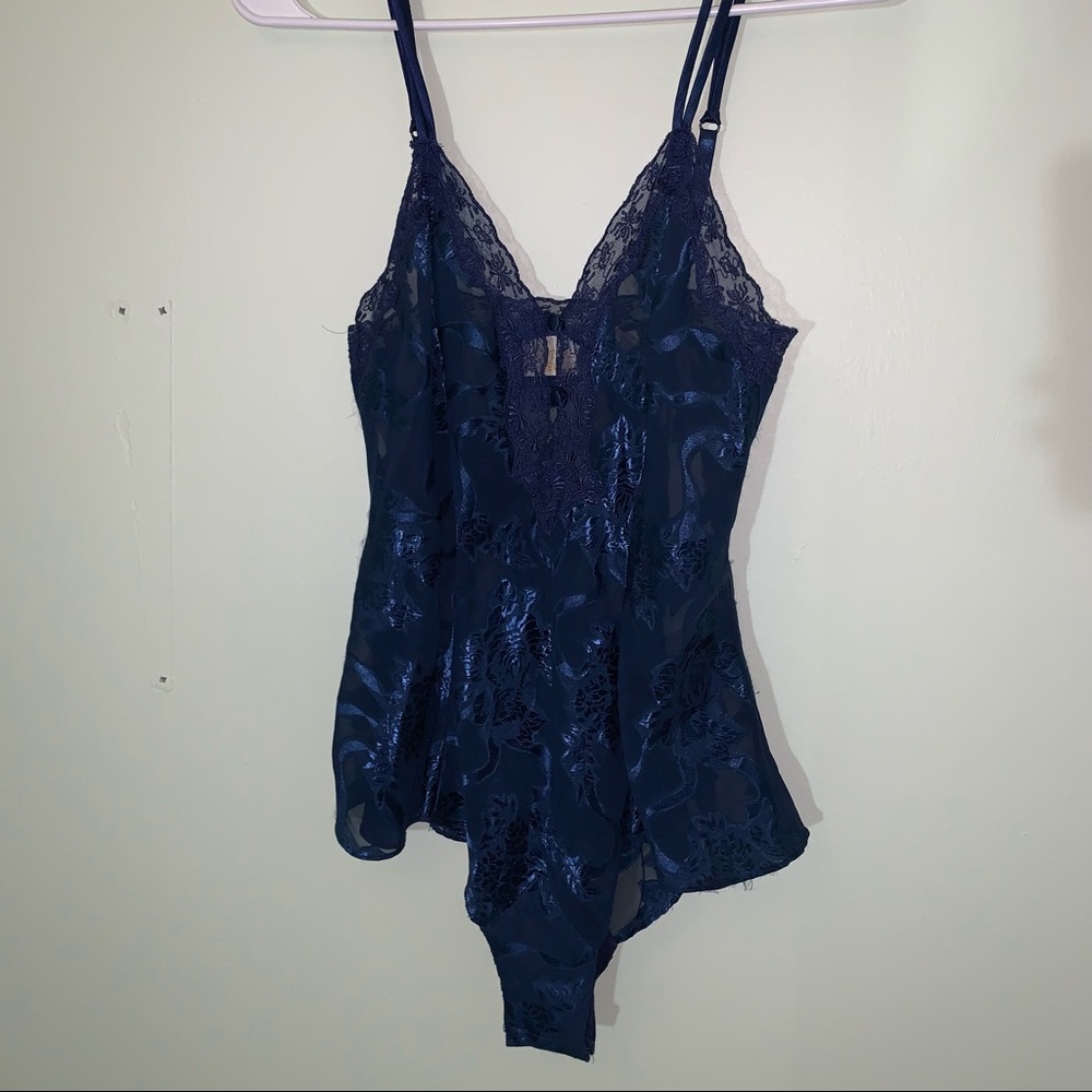 MATCHING SET vintage VS gold label teddy and cover up